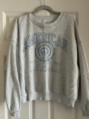 American Eagle graphic Crewneck Sweatshirt with Navy Logo L